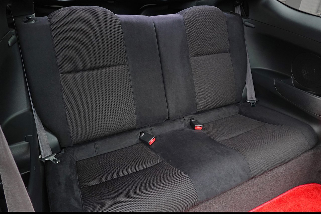 
2005 Honda Integra Type-R DC5 full									