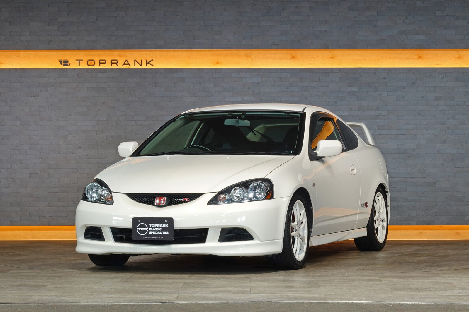 
2005 Honda Integra Type-R DC5 full									