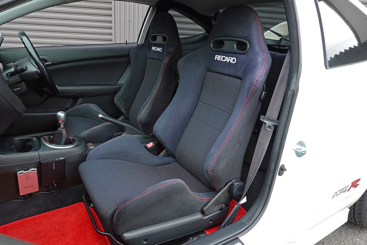 
2005 Honda Integra Type-R DC5 full									