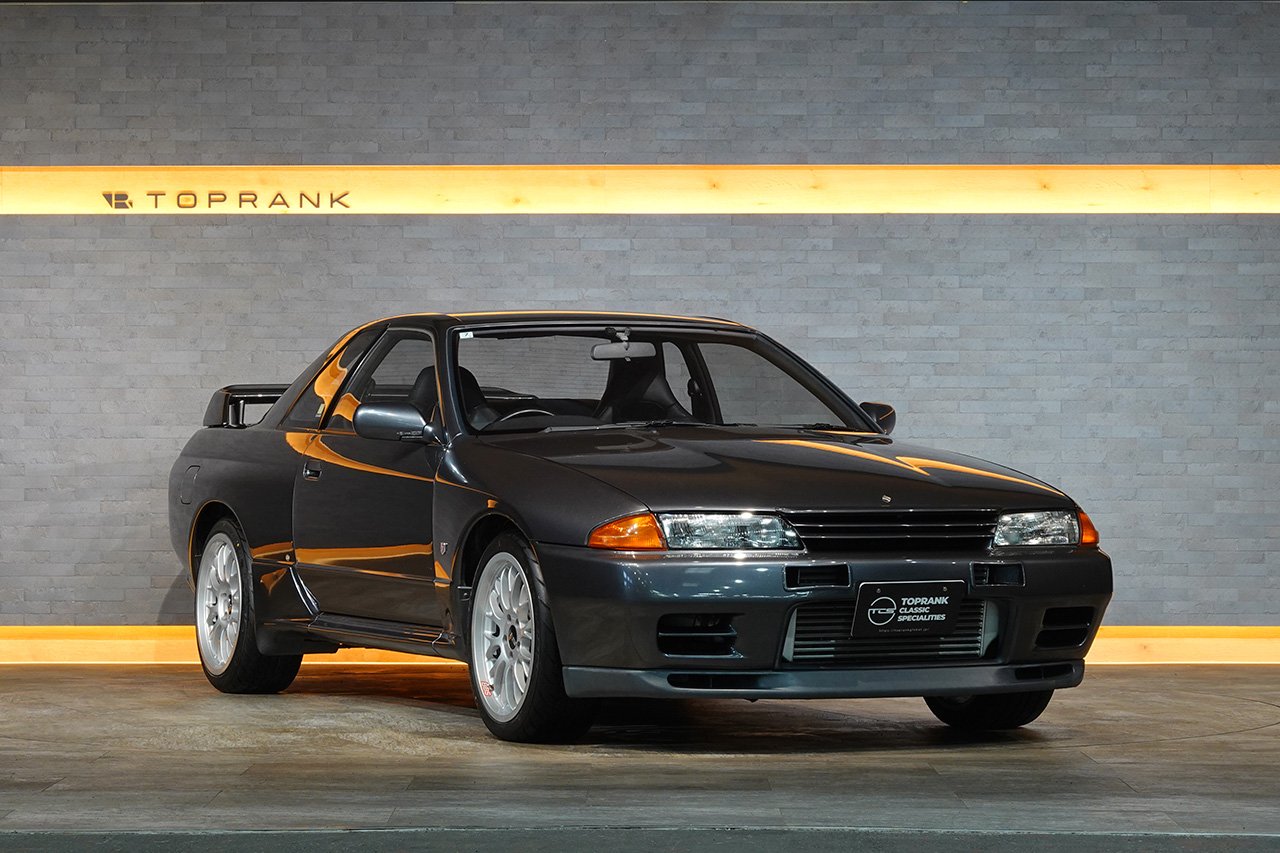 
1990 Nissan Skyline GT-R R32 full									