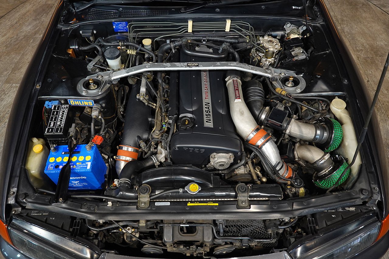 
1990 Nissan Skyline GT-R R32 full									