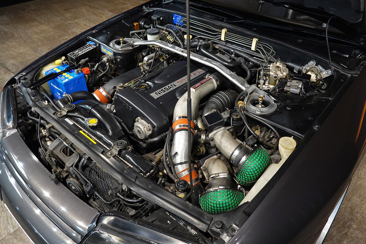 
1990 Nissan Skyline GT-R R32 full									