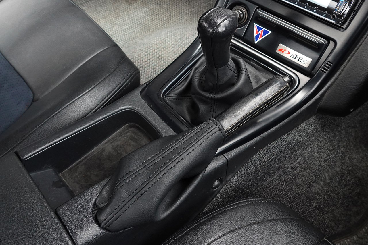 
1990 Nissan Skyline GT-R R32 full									