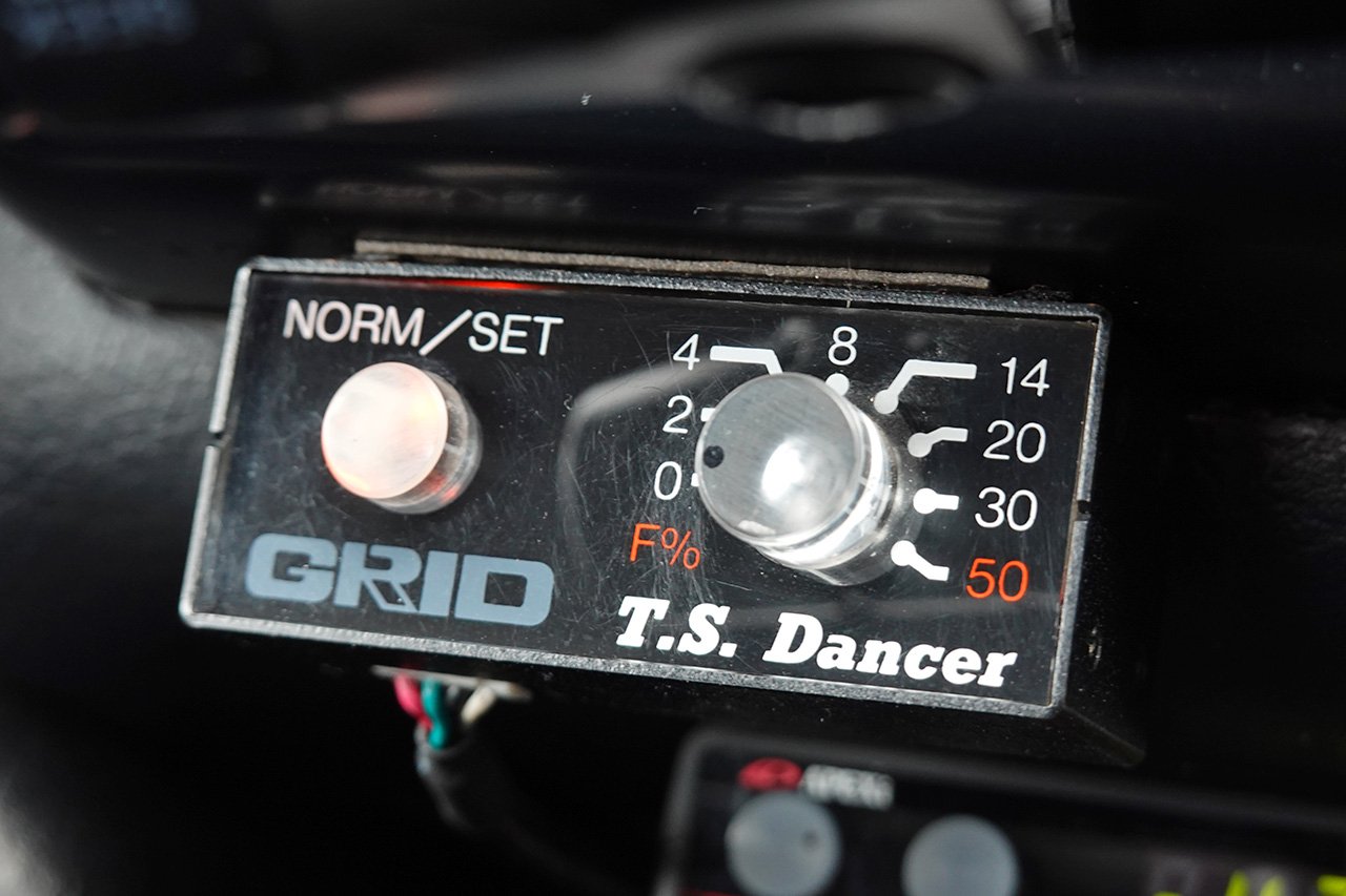 
1990 Nissan Skyline GT-R R32 full									