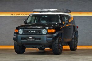 2010 Toyota FJ Cruiser – 1GR-FE 4.0L V6 – 5-Speed Automatic – 4WD – Black / White Roof – 123,274 km – Arriving Colmar